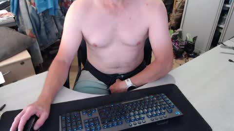 Snapshot of poodledude chatting on 7, 7, 2026 Dave online show from 7, 7, 2026