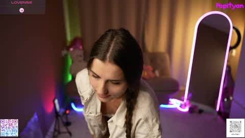 Snapshot of popityan chatting on 20, 5, 2026 Louise see you on December 1 at 2200 UTC3 online show from 20, 5, 2026