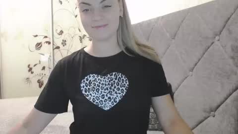 popkornmolli online show from 10, 10, 2025