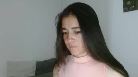 Snapshot of porcelainlux chatting on 18, 5, 2026 porcelainlux online show from 18, 5, 2026