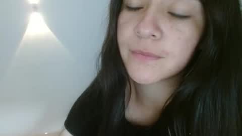 Snapshot of porcelainlux chatting on 26, 5, 2026 porcelainlux online show from 26, 5, 2026