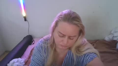 MelissOfficial online show from 6, 2, 2025