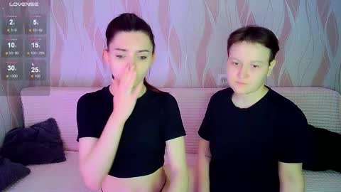 Snapshot of pornostendup chatting on 23, 10, 2025 Ana and Tati online show from 23, 10, 2025