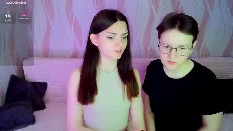 Snapshot of pornostendup chatting on 12, 11, 2025 Ana and Tati online show from 12, 11, 2025