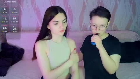 Snapshot of pornostendup chatting on 25, 11, 2025 Ana and Tati online show from 25, 11, 2025