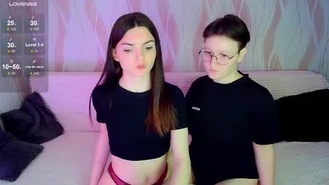 Snapshot of pornostendup chatting on 29, 11, 2025 Ana and Tati online show from 29, 11, 2025