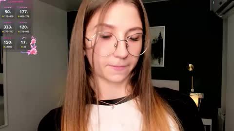 Snapshot of portia_bubbles chatting on 3, 10, 2025 Elizabeth online show from 3, 10, 2025