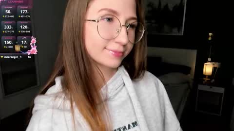 Elizabeth online show from 16, 10, 2025