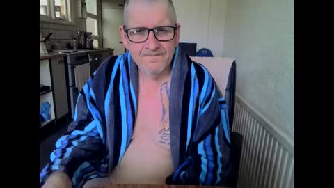 Snapshot of poshman65 chatting on 22, 5, 2026 poshman65 online show from 22, 5, 2026