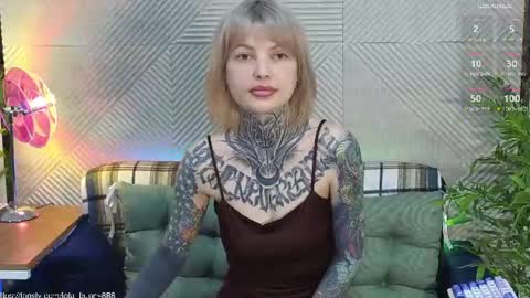 Snapshot of powerrr_ chatting on 10, 6, 2026 Lola online show from 10, 6, 2026