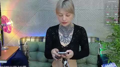 Snapshot of powerrr_ chatting on 17, 6, 2026 Lola online show from 17, 6, 2026
