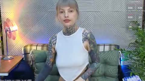 Snapshot of powerrr_ chatting on 26, 6, 2026 Lola online show from 26, 6, 2026