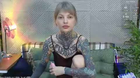 Snapshot of powerrr_ chatting on 27, 6, 2026 Lola online show from 27, 6, 2026