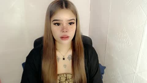 MAXXINE online show from 25, 2, 2025