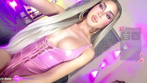 Snapshot of premium_womanhood chatting on 3, 3, 2026 premium_womanhood online show from 3, 3, 2026