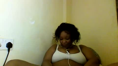Prettie diva online show from 6, 10, 2025