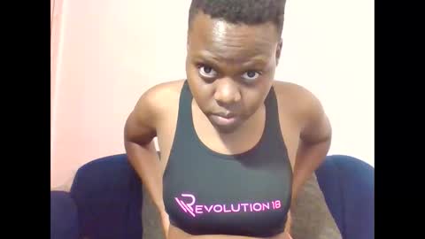 Snapshot of pretty_ebony23 chatting on 25, 5, 2026 chocolatebby90 online show from 25, 5, 2026