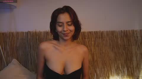 pretty_goddess online show from 9, 6, 2026