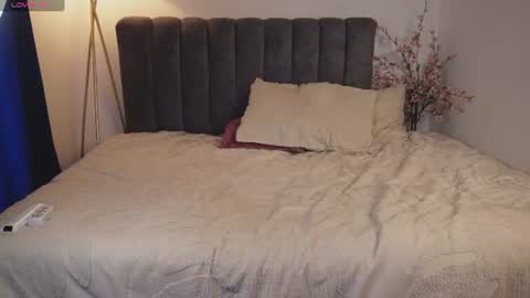 pretty_goddess online show from 27, 7, 2026