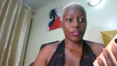 Snapshot of pretty_ivy chatting on 18, 2, 2025 SARAH online show from 18, 2, 2025