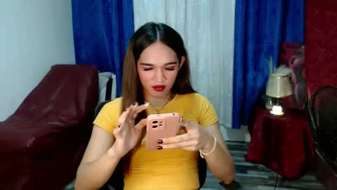 Snapshot of pretty_lady_kitty chatting on 6, 12, 2024 pretty_lady_kitty online show from 6, 12, 2024