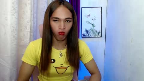 Snapshot of pretty_lady_kitty chatting on 4, 2, 2025 pretty_lady_kitty online show from 4, 2, 2025