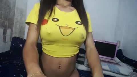 Snapshot of pretty_lady_kitty chatting on 8, 10, 2025 pretty_lady_kitty online show from 8, 10, 2025