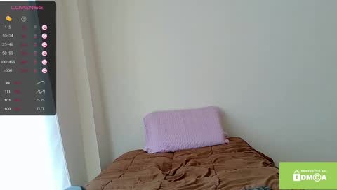 Snapshot of pretty_little_kitten chatting on 18, 10, 2025 kitty online show from 18, 10, 2025