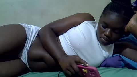 Snapshot of pretty_melan chatting on 2, 4, 2026 pretty_melan online show from 2, 4, 2026