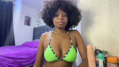 Pretty peaches online show from 15, 12, 2025