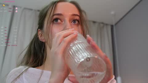 Elina online show from 26, 1, 2025