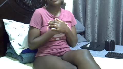 Snapshot of pretty_sheanna chatting on 19, 6, 2026 pretty_sheanna online show from 19, 6, 2026