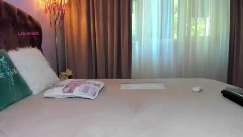 Snapshot of prettyadoraa chatting on 19, 6, 2026 Adora online show from 19, 6, 2026