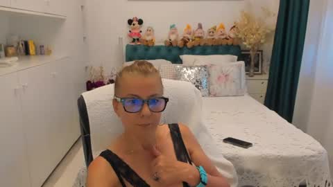 Snapshot of prettyblackeyes chatting on 3, 7, 2026 wilma online show from 3, 7, 2026