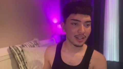 Snapshot of prettyboyken chatting on 21, 4, 2026 boy ken online show from 21, 4, 2026