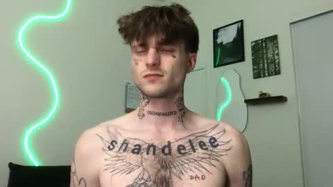 pretty boy online show from 18, 11, 2025