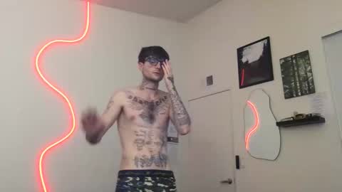 pretty boy online show from 22, 12, 2025