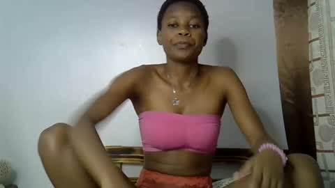 Snapshot of prettycoco_ chatting on 11, 5, 2026 coco online show from 11, 5, 2026