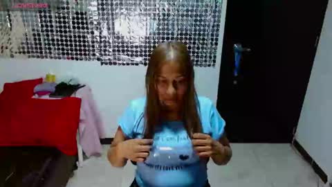 Snapshot of prettyduration chatting on 19, 2, 2025 Caro sins online show from 19, 2, 2025