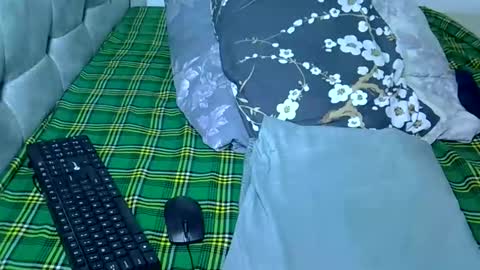 Prettiesexxy online show from 5, 2, 2026