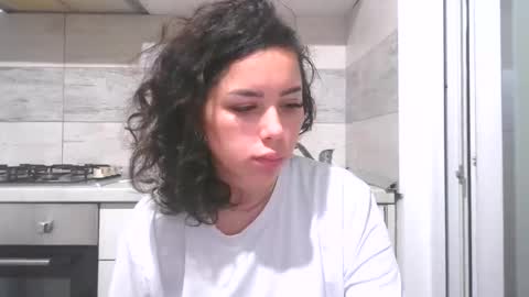 prettyjulliette online show from 27, 11, 2025