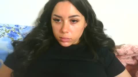 Snapshot of prettyjulliette chatting on 24, 6, 2026 prettyjulliette online show from 24, 6, 2026