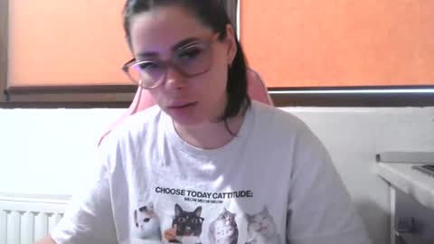 Snapshot of prettyjulliette chatting on 17, 7, 2026 prettyjulliette online show from 17, 7, 2026