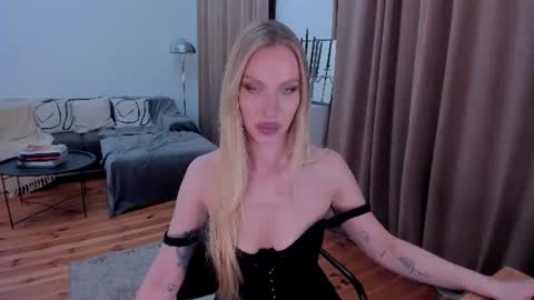 Snapshot of prettyk1ller chatting on 23, 7, 2026 Eva online show from 23, 7, 2026