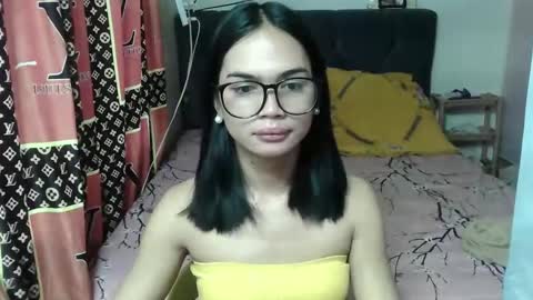 Snapshot of prettykhelcy chatting on 5, 5, 2026 prettykhelcy online show from 5, 5, 2026