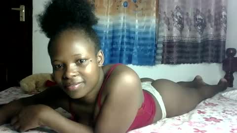 Snapshot of prettymelly_ chatting on 8, 2, 2025 Melly online show from 8, 2, 2025
