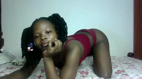 Snapshot of prettymelly_ chatting on 7, 3, 2025 Melly online show from 7, 3, 2025