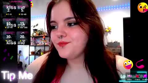 Snapshot of prettypearl123 chatting on 27, 9, 2025 pretttypearl online show from 27, 9, 2025
