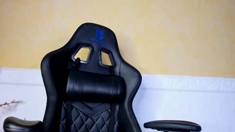 Laura  Onlyfans   40OFF online show from 11, 2, 2025