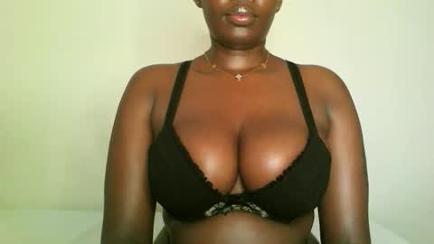 Snapshot of prettyvishy chatting on 28, 4, 2026 prettyvishy online show from 28, 4, 2026